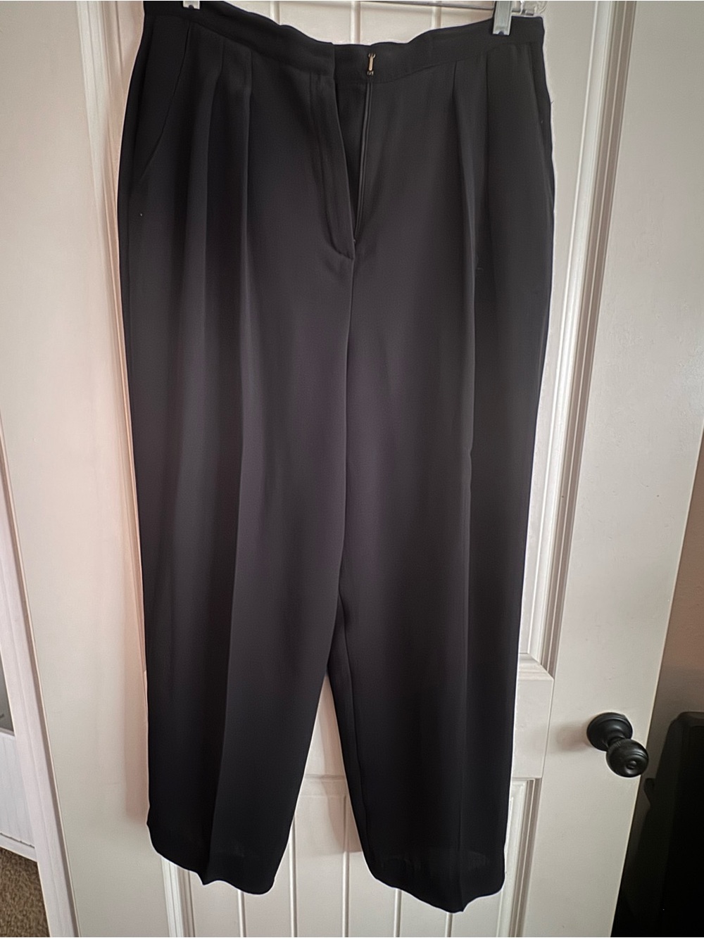 Valerie Stevens Black Pleated Dress Trousers